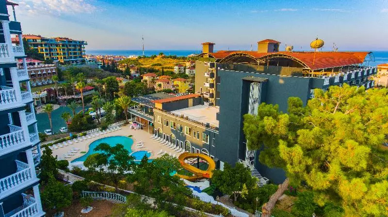 Отель Larina Resort & Spa