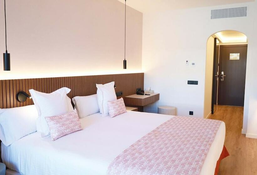 هتل Seth Port Ciutadella