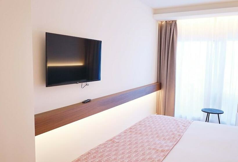 هتل Seth Port Ciutadella