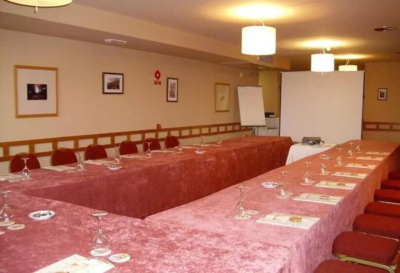 Hotel Rural Vado Del Duratón