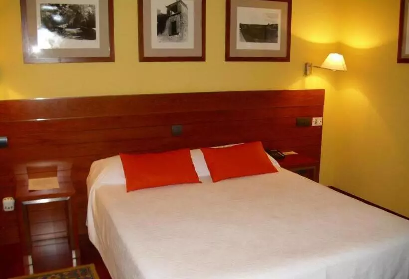 Hotel Rural Vado Del Duratón