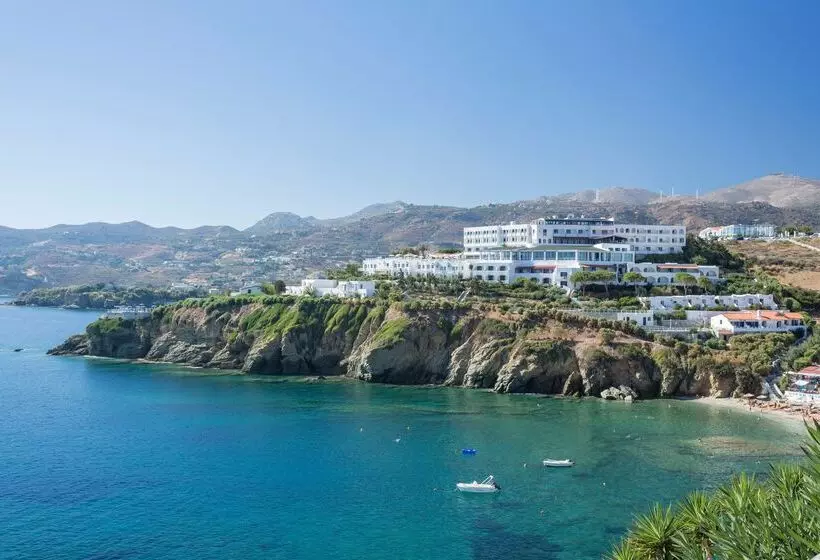 ホテル Peninsula Resort & Spa