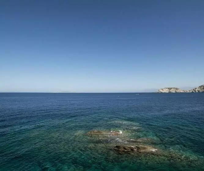 ホテル Peninsula Resort & Spa