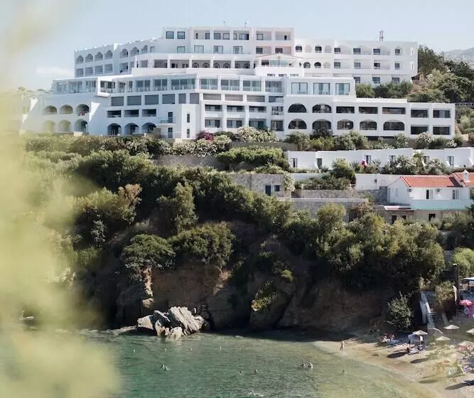 ホテル Peninsula Resort & Spa