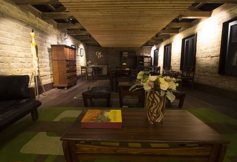 فندق Uvence Arte +