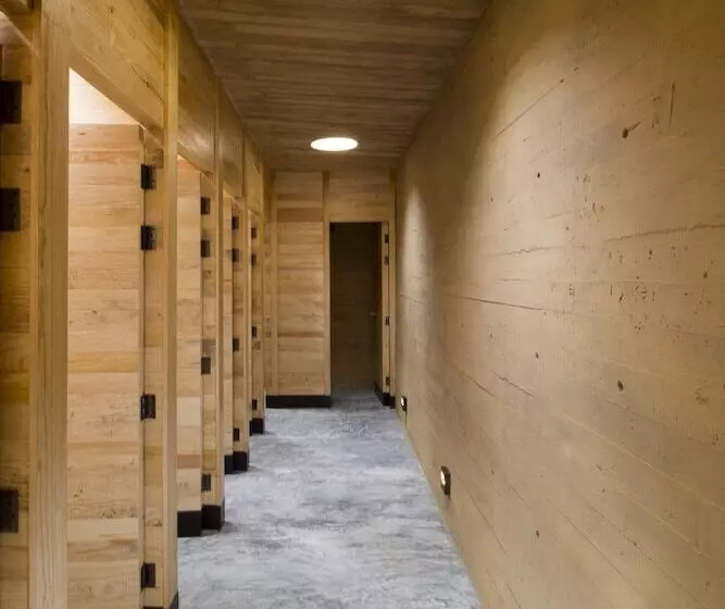 هتل Uvence Arte +