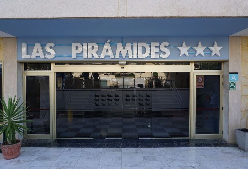 Piramides Resort