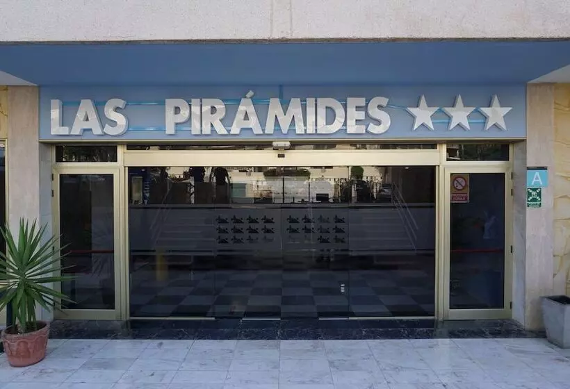 Piramides Resort