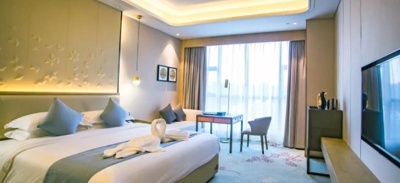 Hotel Phoenix New Century Grand