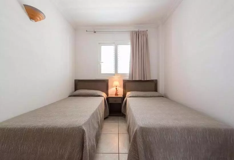 Apartamentos Es Cañe