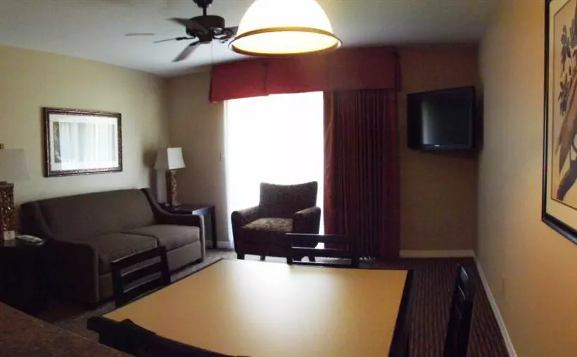 Saratoga Resort Villas