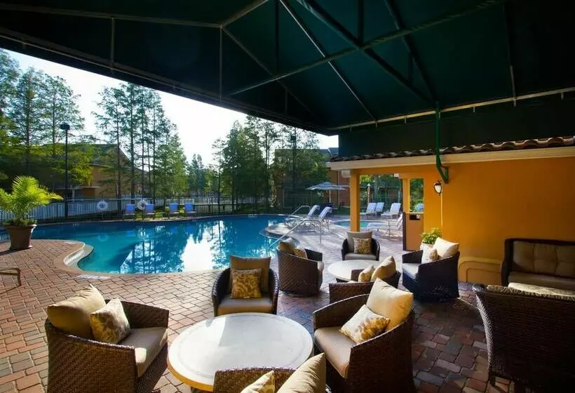 Saratoga Resort Villas