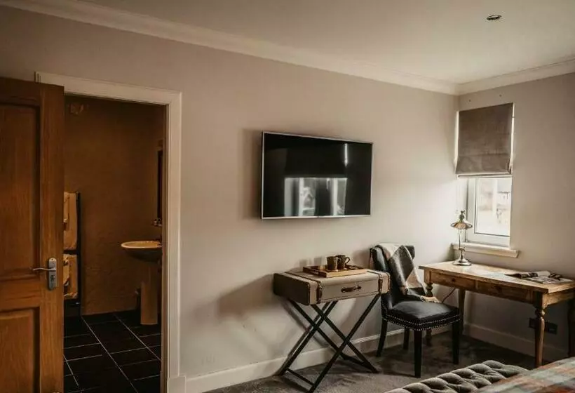 Отель Broadford