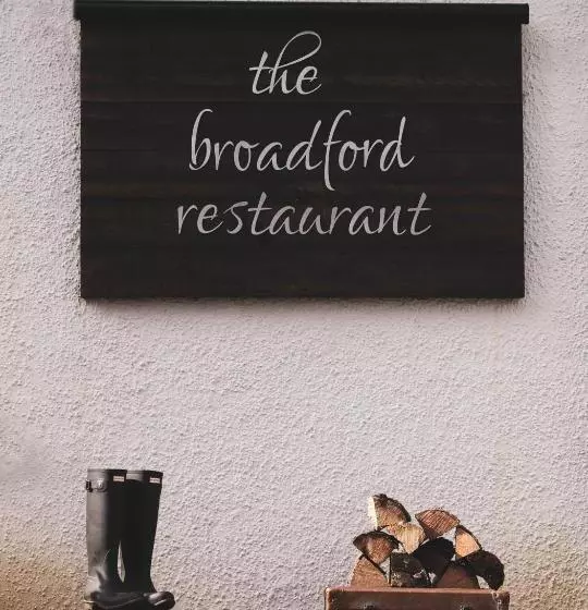 Отель Broadford