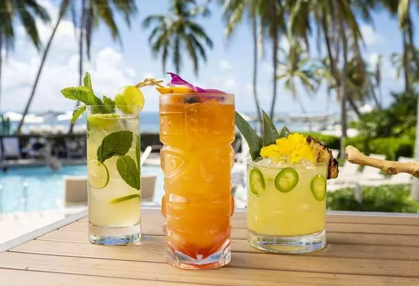 هتل Casa Marina Key West, Curio Collection by Hilton