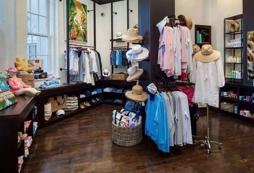 هتل Casa Marina Key West, Curio Collection by Hilton