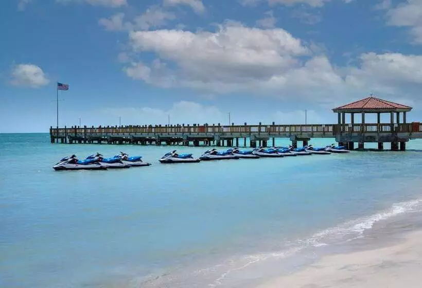 هتل Casa Marina Key West, Curio Collection by Hilton