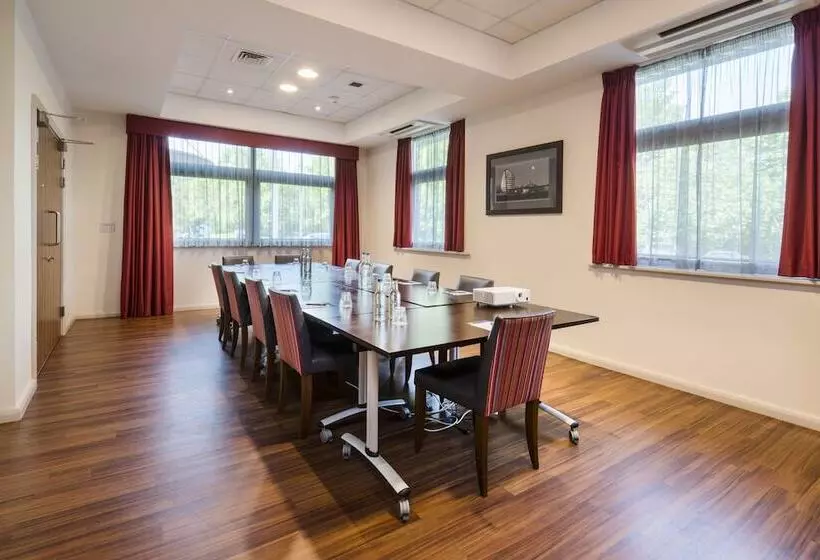 Отель Holiday Inn Express Leicester City, An Ihg