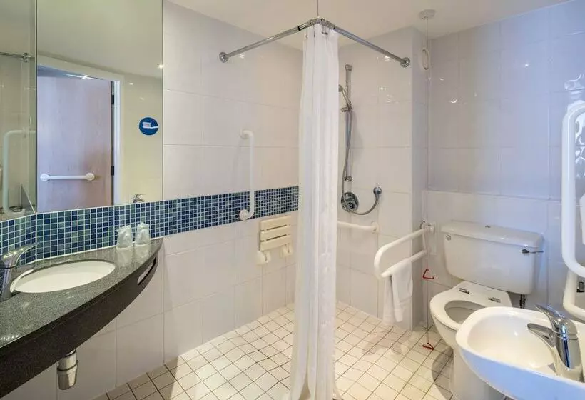 Отель Holiday Inn Express Leicester City, An Ihg