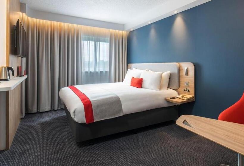 فندق Holiday Inn Express Oxford Kassam Stadium, An Ihg