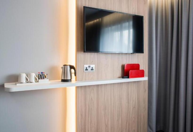 فندق Holiday Inn Express Oxford Kassam Stadium, An Ihg