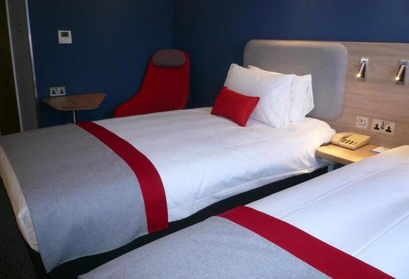 فندق Holiday Inn Express Oxford Kassam Stadium, An Ihg