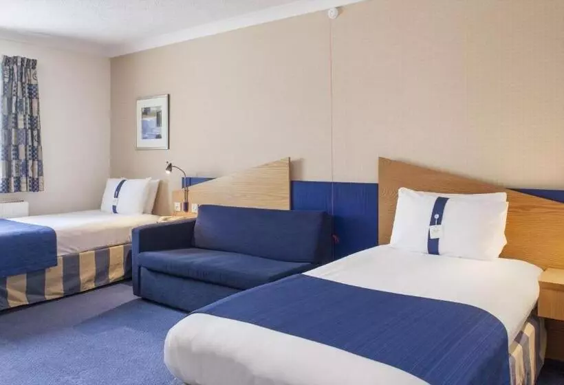 هتل Holiday Inn Express Oxford Kassam Stadium, An Ihg