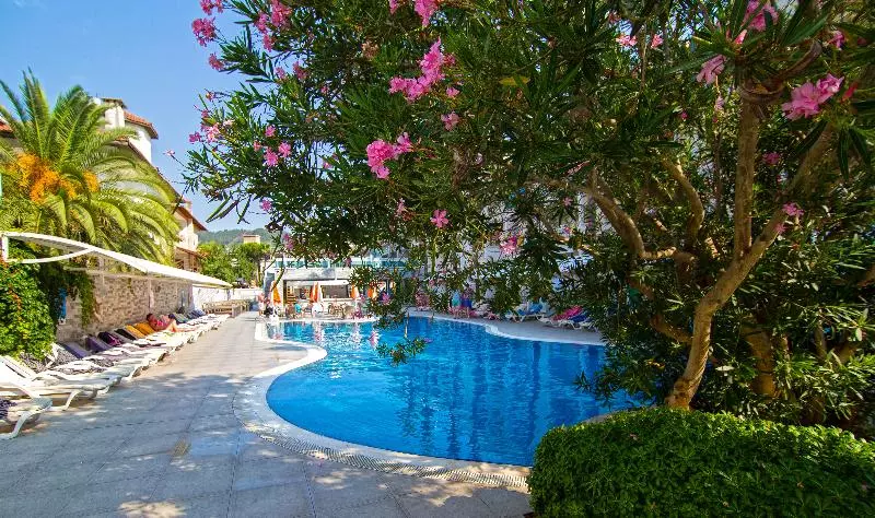 Отель Mirage World