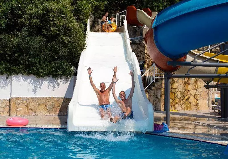 Отель Mirage World