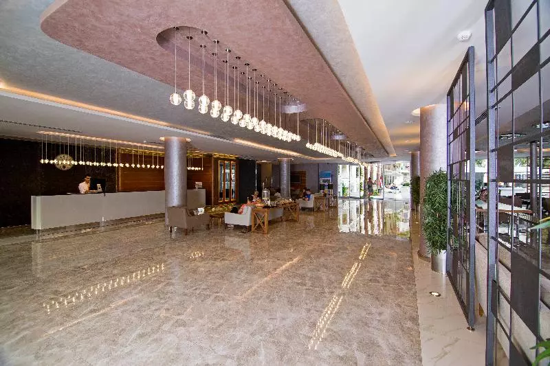 Отель Mirage World