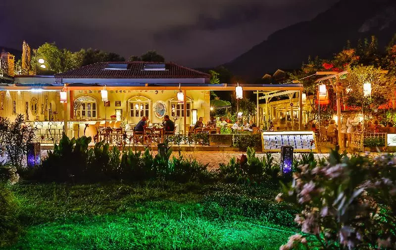 בית מלון כפרי Oyster Residences   Adult Only