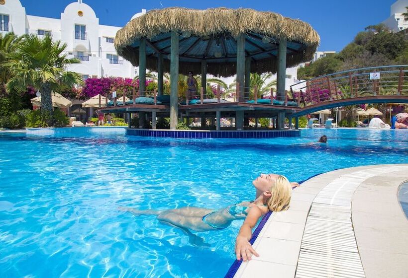 Hotel Salmakis Resort & Spa