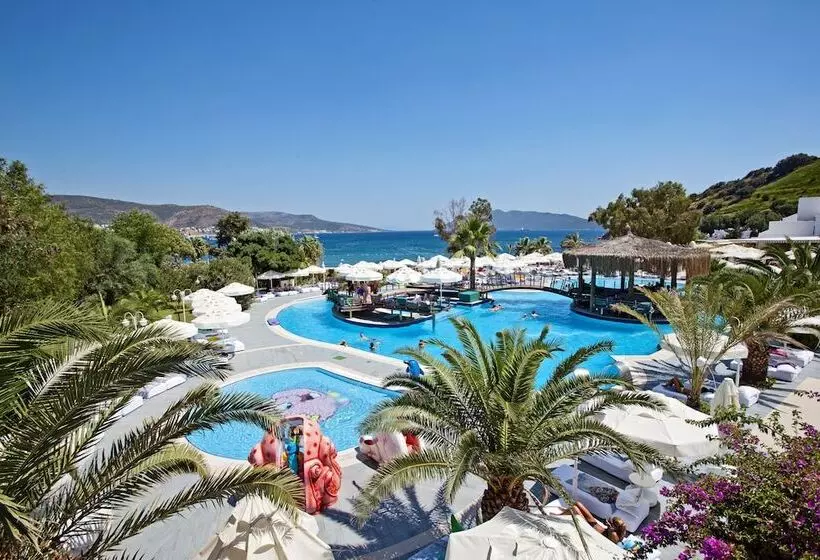 호텔 Salmakis Resort & Spa