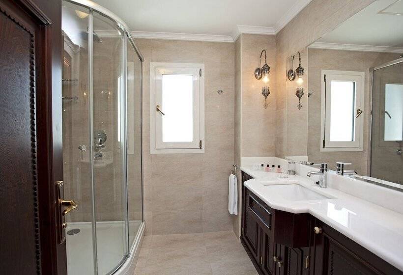 Hotel Salmakis Resort & Spa