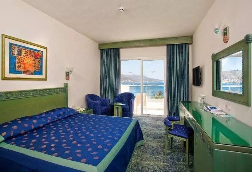 호텔 Salmakis Resort & Spa