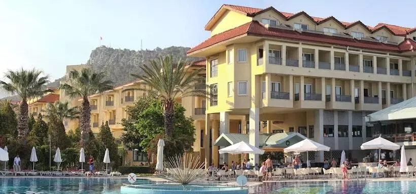 منتجع Queen S Park Le Jardin