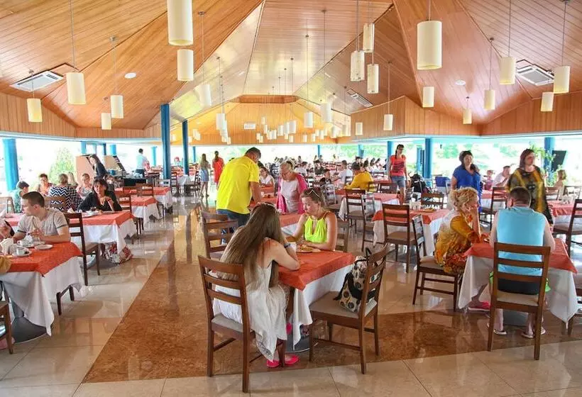 منتجع Queen S Park Le Jardin