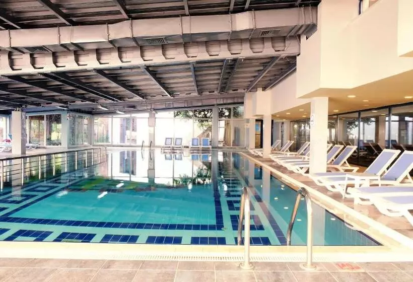 منتجع Queen S Park Le Jardin