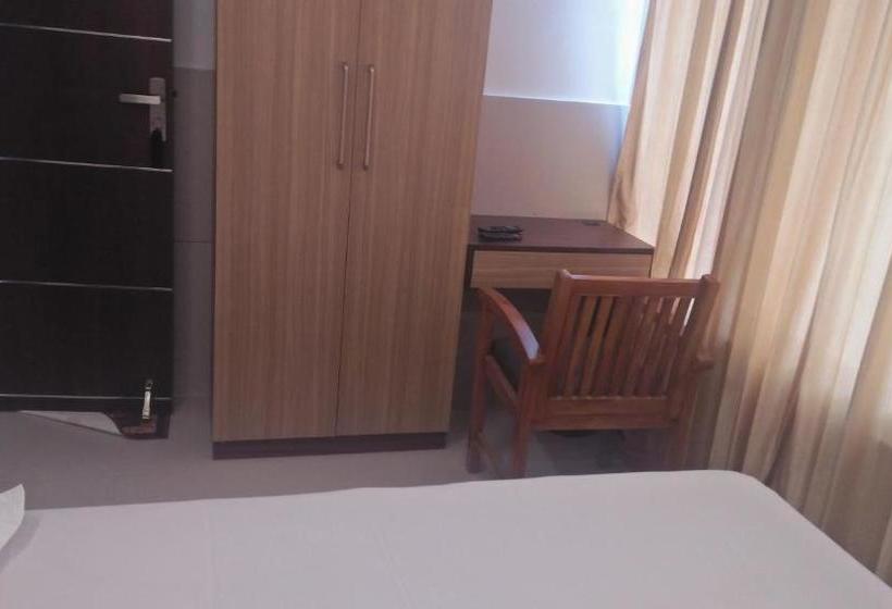 Hotelli Lemon Residency By Chungath