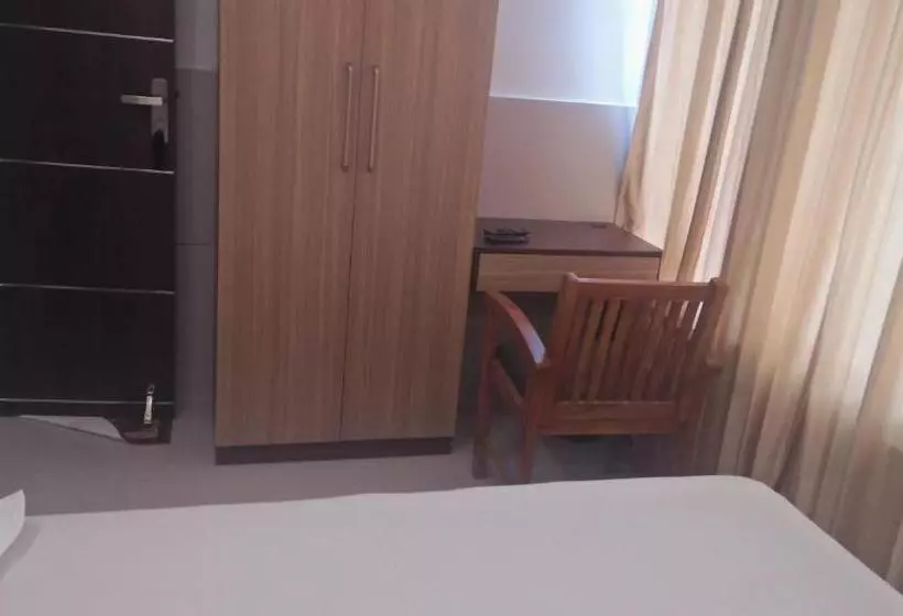 Hotelli Lemon Residency By Chungath