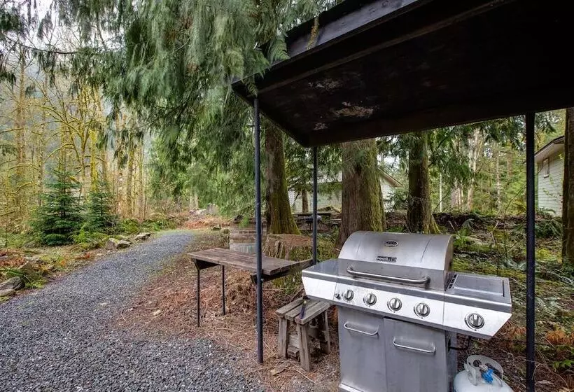 03mbh   Wifi  Pets Ok   Sleeps 26