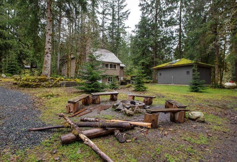 03mbh   Wifi  Pets Ok   Sleeps 26