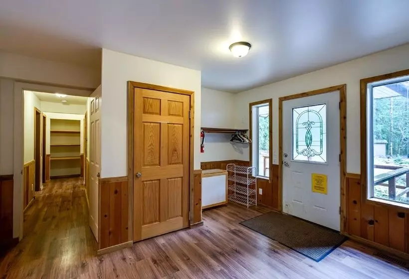 03mbh   Wifi  Pets Ok   Sleeps 26