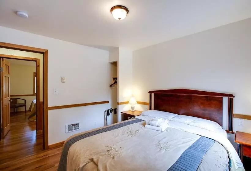 03mbh   Wifi  Pets Ok   Sleeps 26