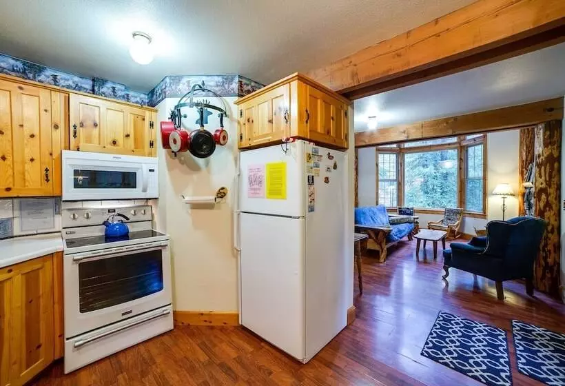 25sl   Hot Tub   Bbq   Pets Ok   Wifi   Sleeps 6