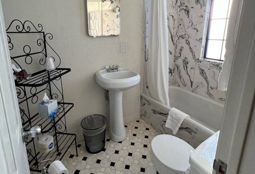 ベッドアンドブレックファースト Spur