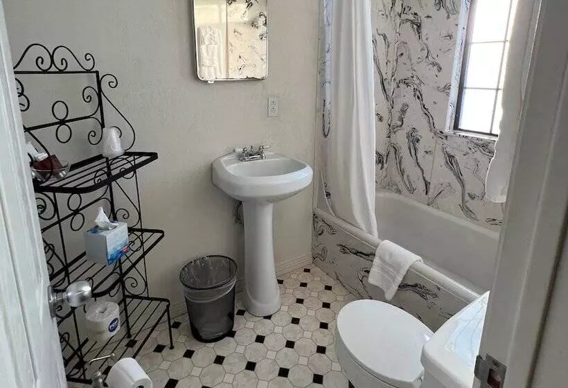 Aamiaismajoitus (B&B) Spur