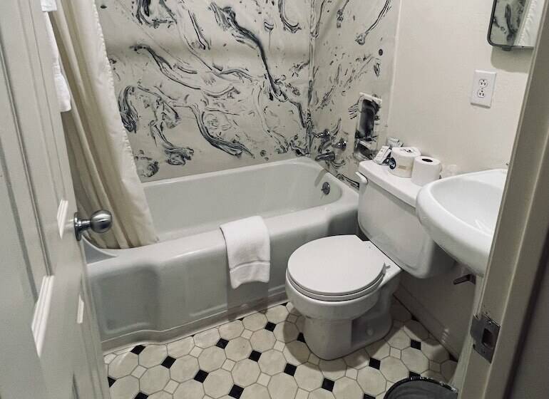 ベッドアンドブレックファースト Spur