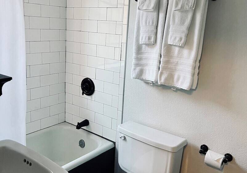 ベッドアンドブレックファースト Spur