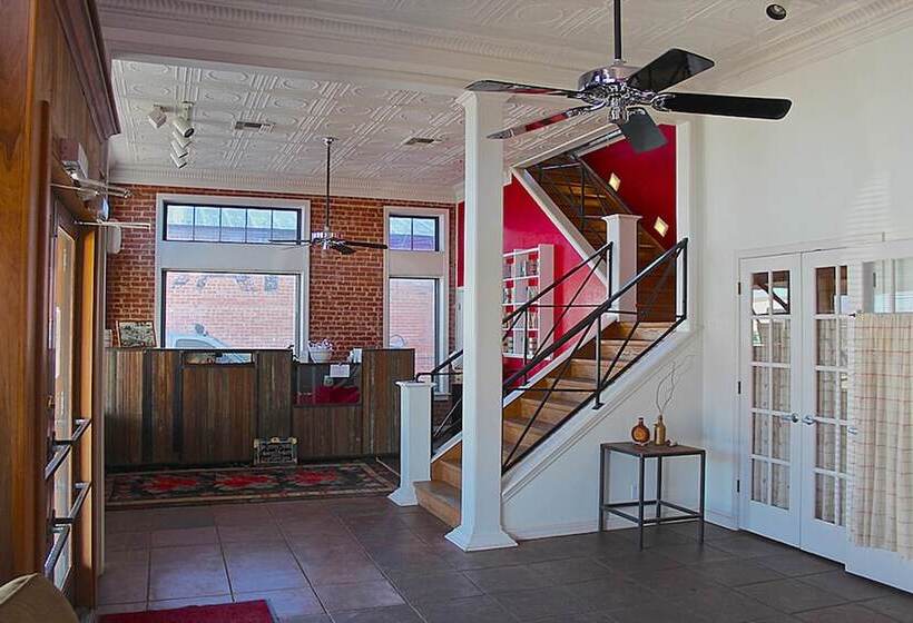 ベッドアンドブレックファースト Spur